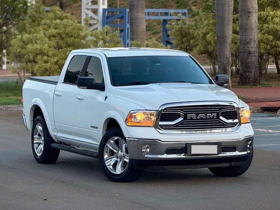 RAM 1500 5.7 V8 GASOLINA LIMITED CD 4X4 AUTOMÁTICO